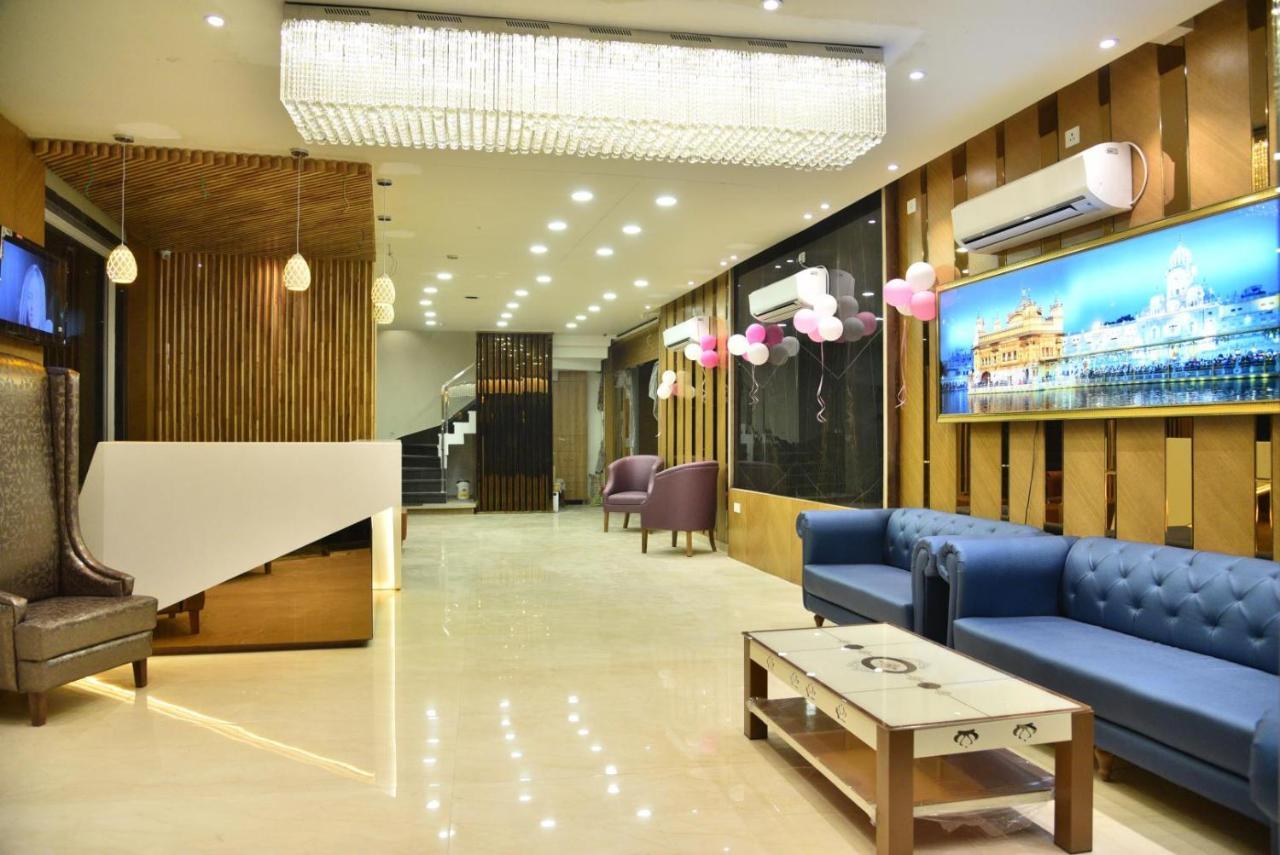 Hotel Oscar Amritszár Kültér fotó
