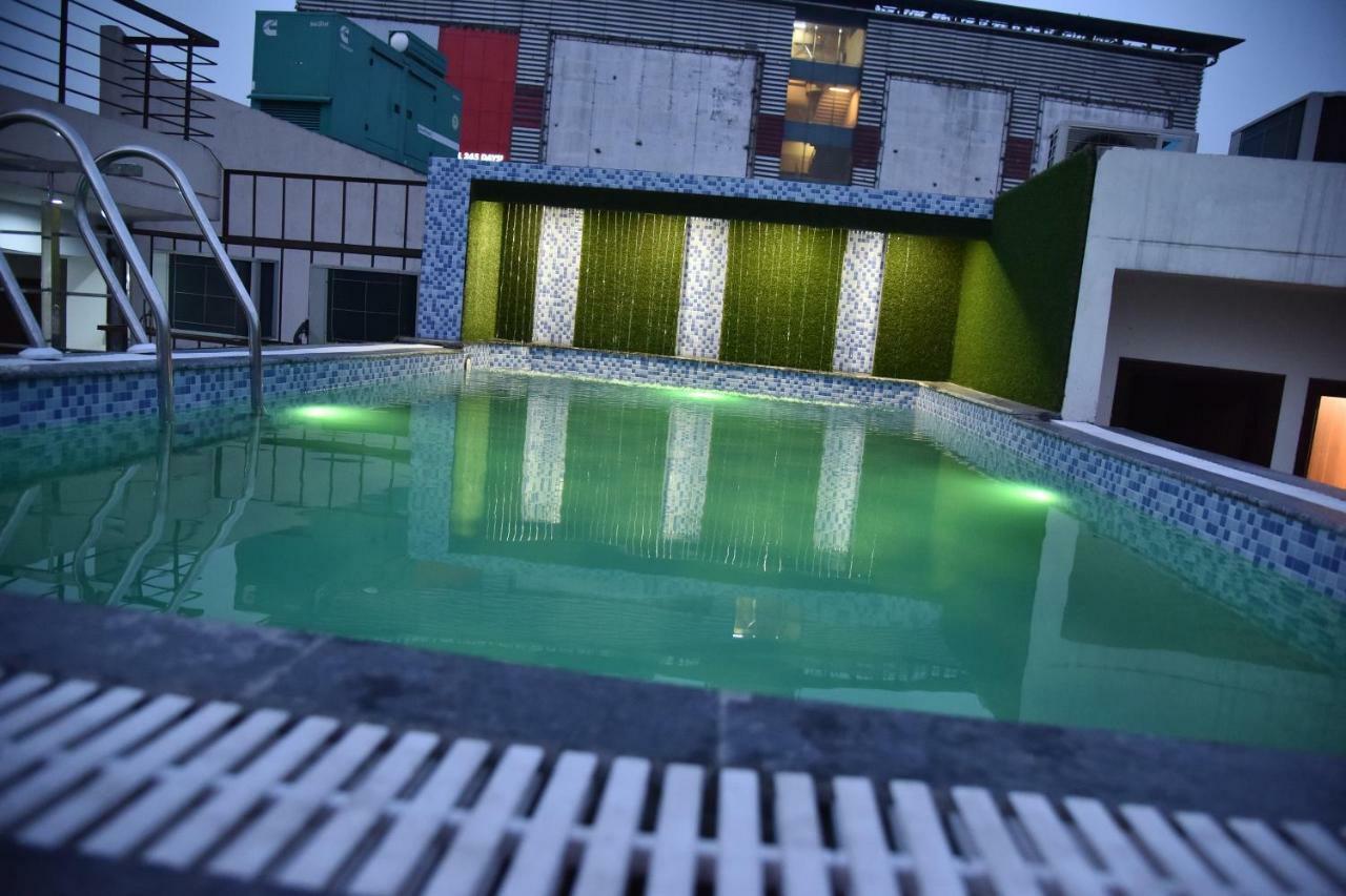 Hotel Oscar Amritszár Kültér fotó
