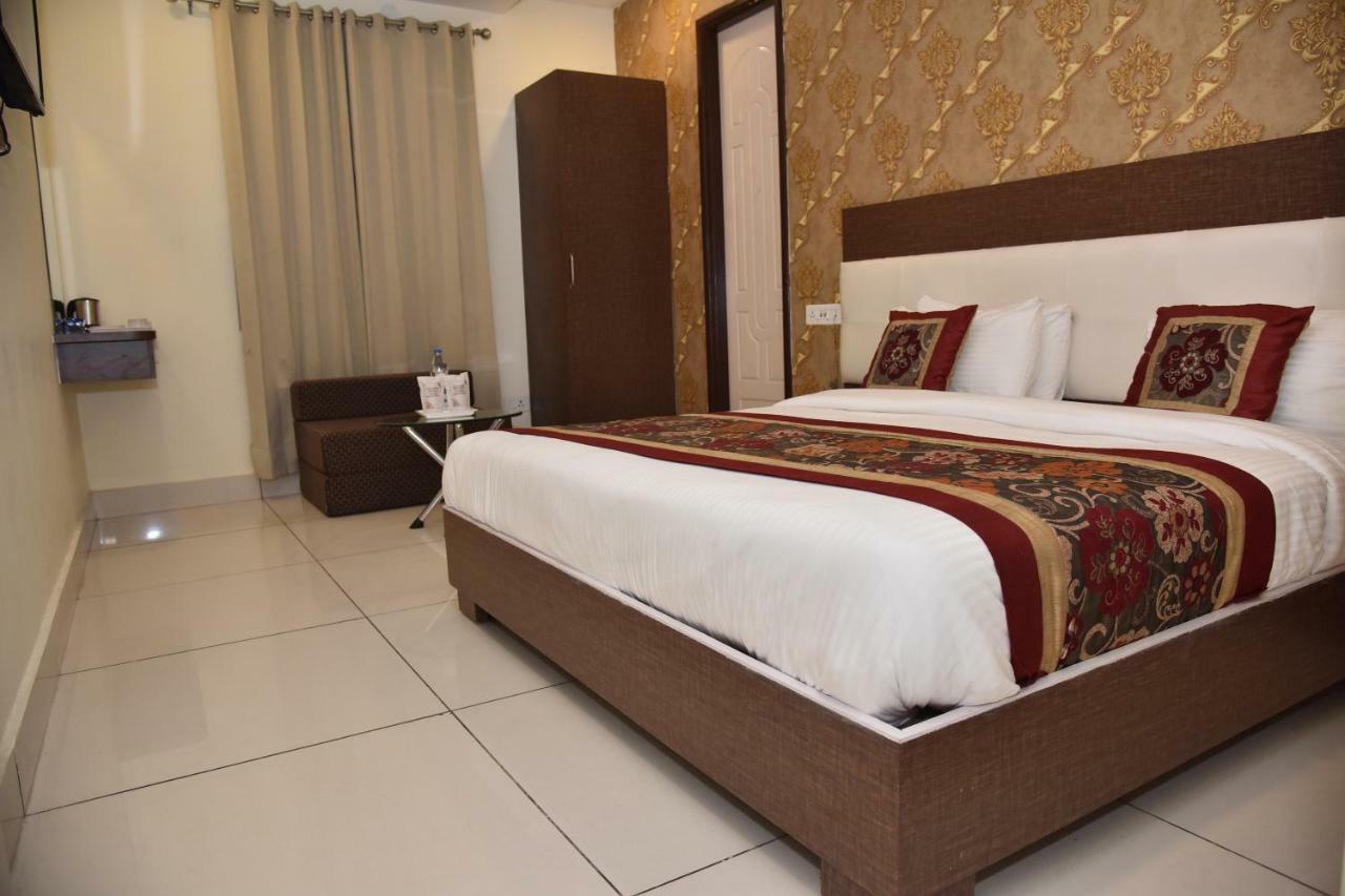 Hotel Oscar Amritszár Kültér fotó