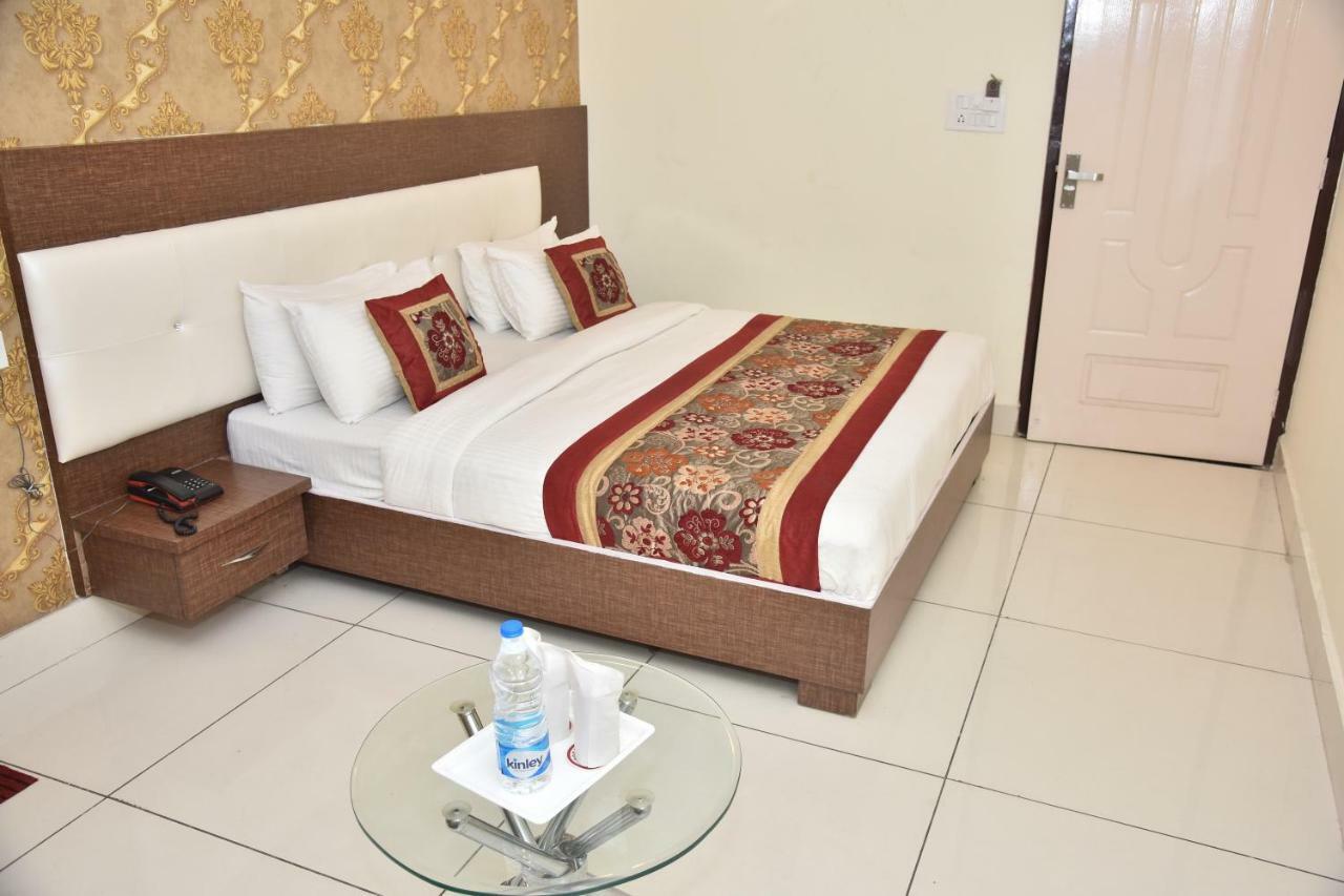Hotel Oscar Amritszár Kültér fotó