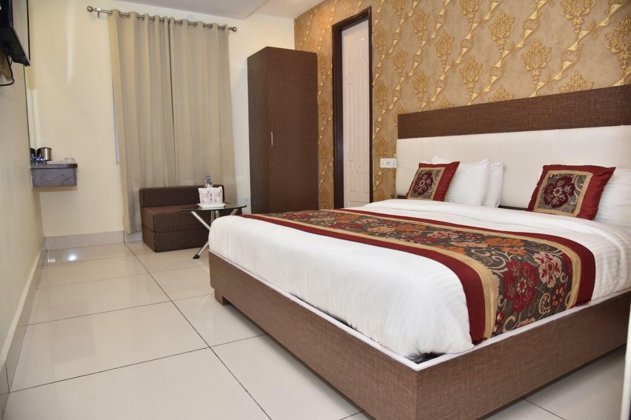 Hotel Oscar Amritszár Kültér fotó