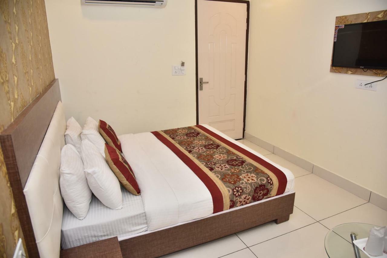Hotel Oscar Amritszár Kültér fotó